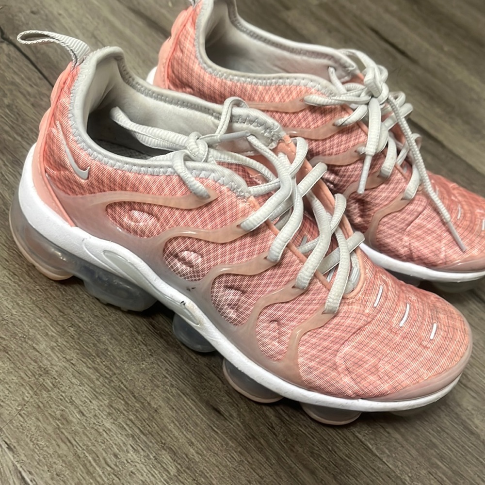 Air vapor max